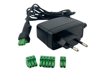 Pack prêt à brancher comprenant une alimentation industrielle et un jeu de connecteurs pour IACA Box.